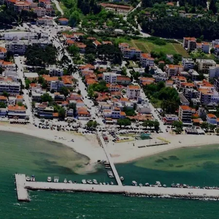 דירה Fantastic Four נאוי אפיבטיי